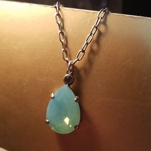 Teardrop pendant necklace